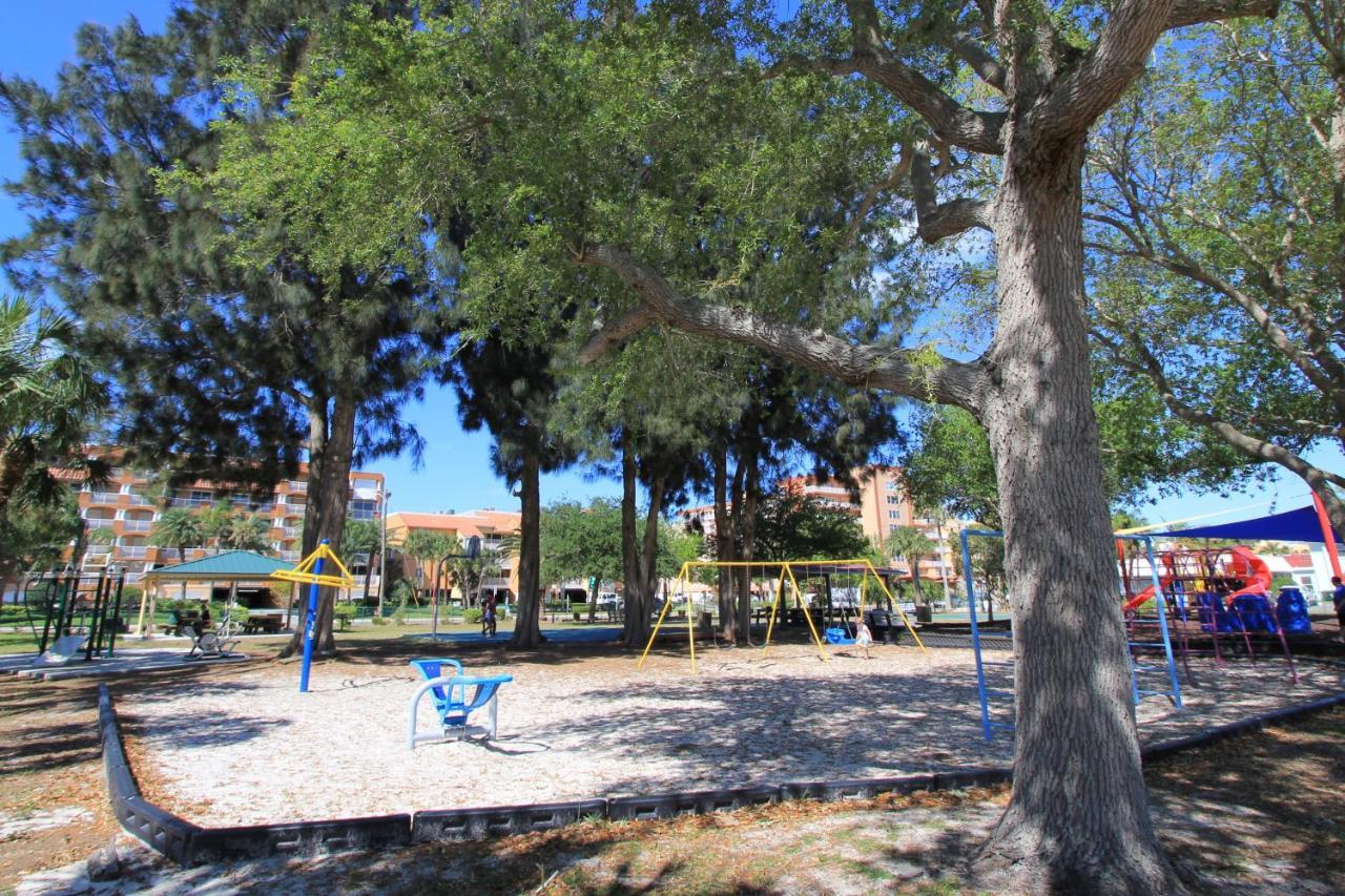 Royal Orleans 111 Leilighet St. Pete Beach Eksteriør bilde