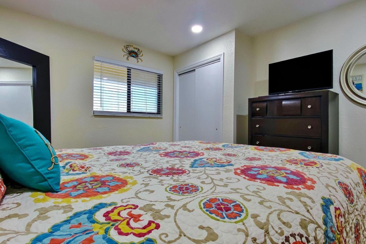 Royal Orleans 111 Leilighet St. Pete Beach Eksteriør bilde